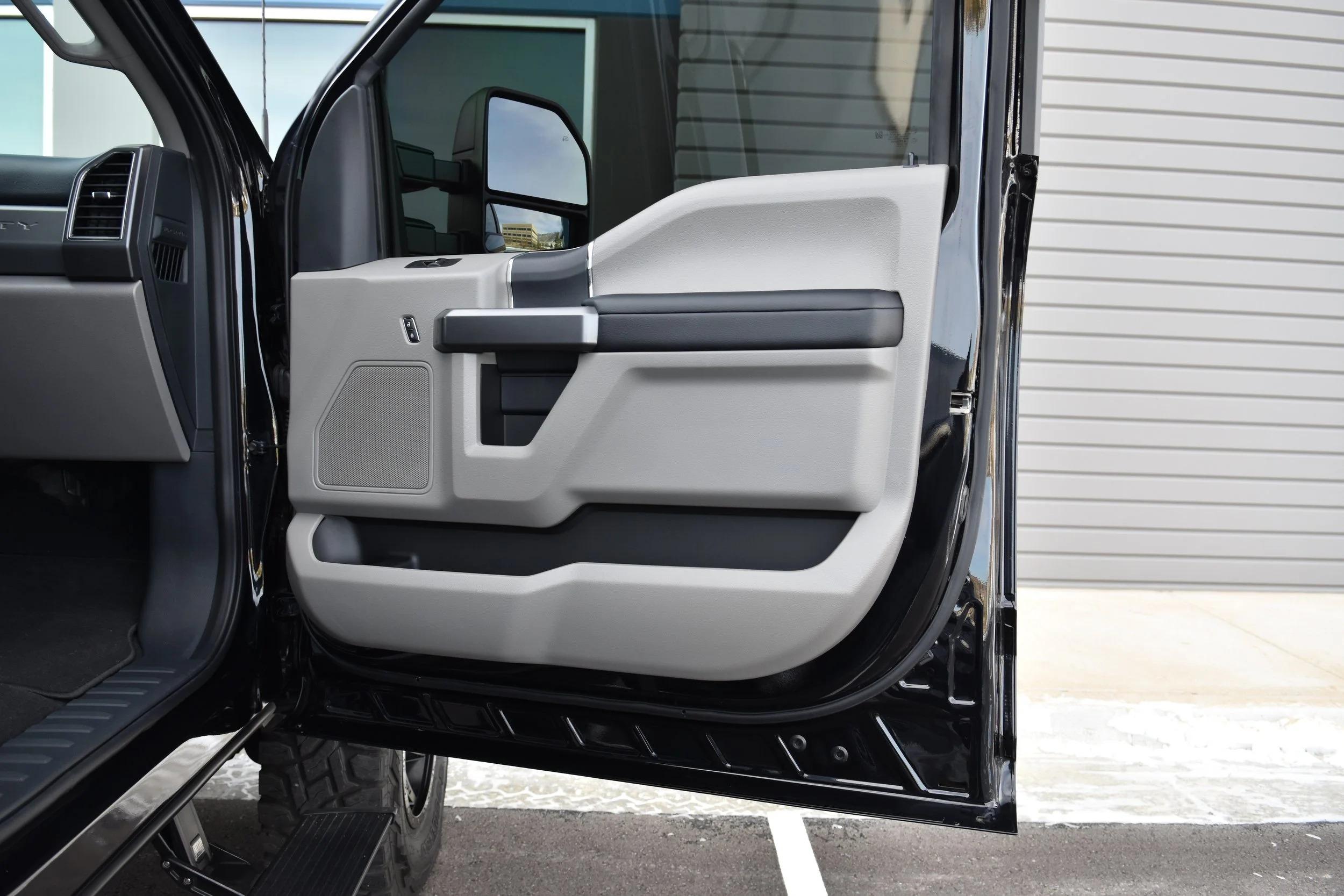 2022 Ford F-350 SuperShorty