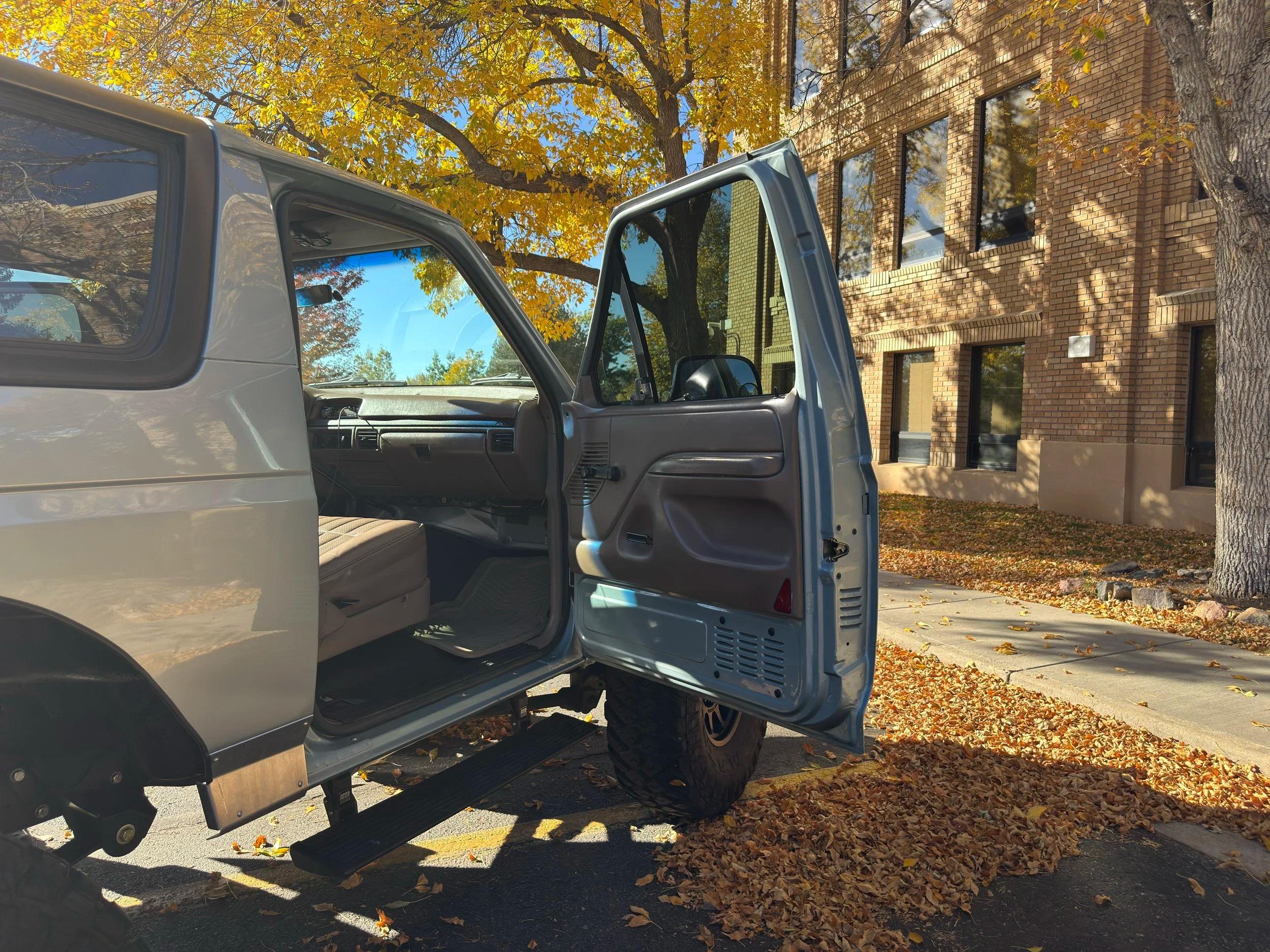 Custom 1996 Ford Bronco XL