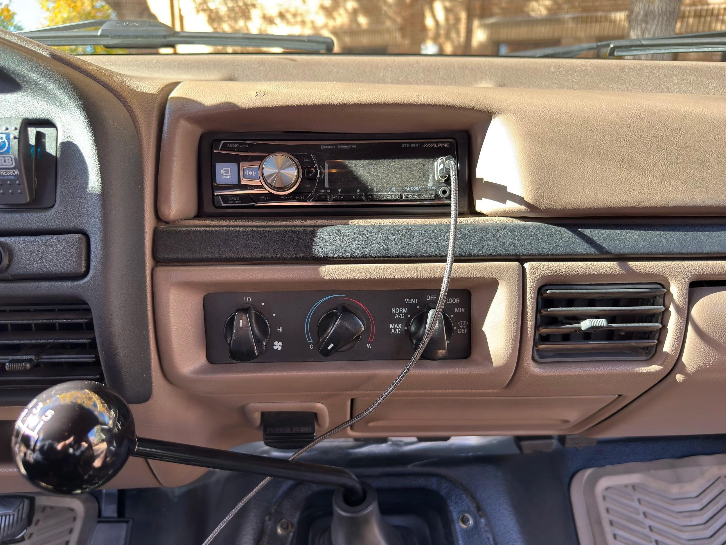 Custom 1996 Ford Bronco XL