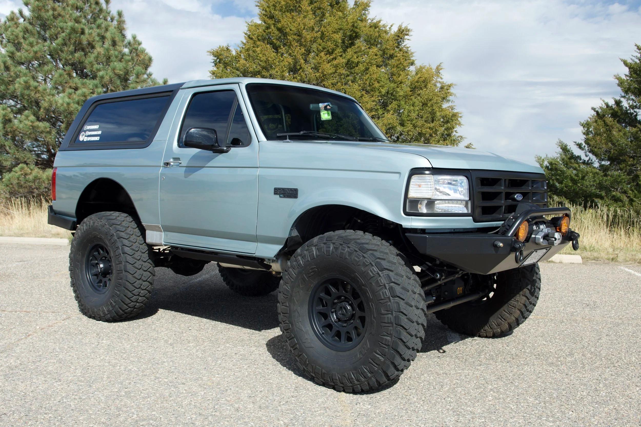 Custom 1996 Ford Bronco XL
