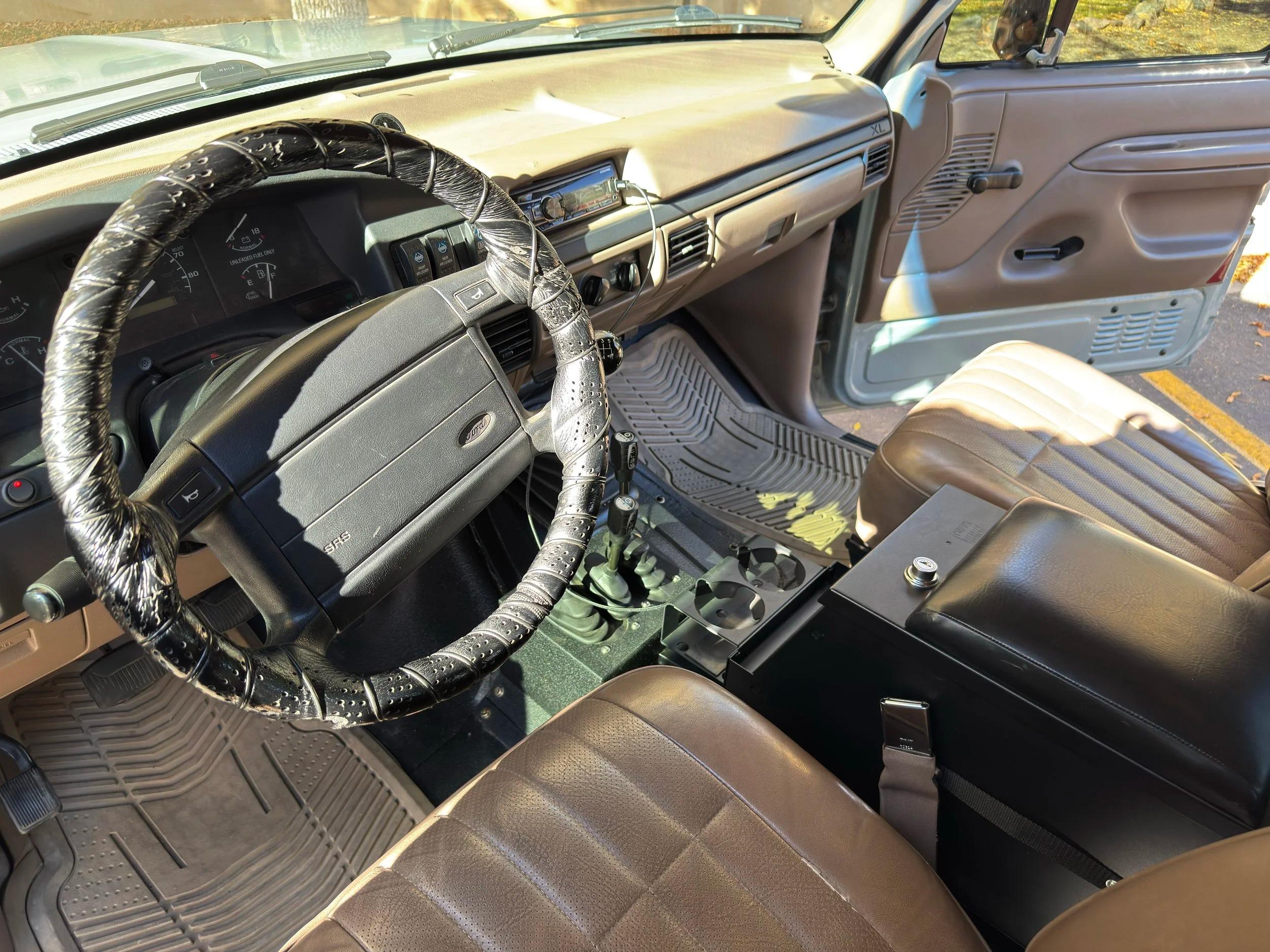 Custom 1996 Ford Bronco XL