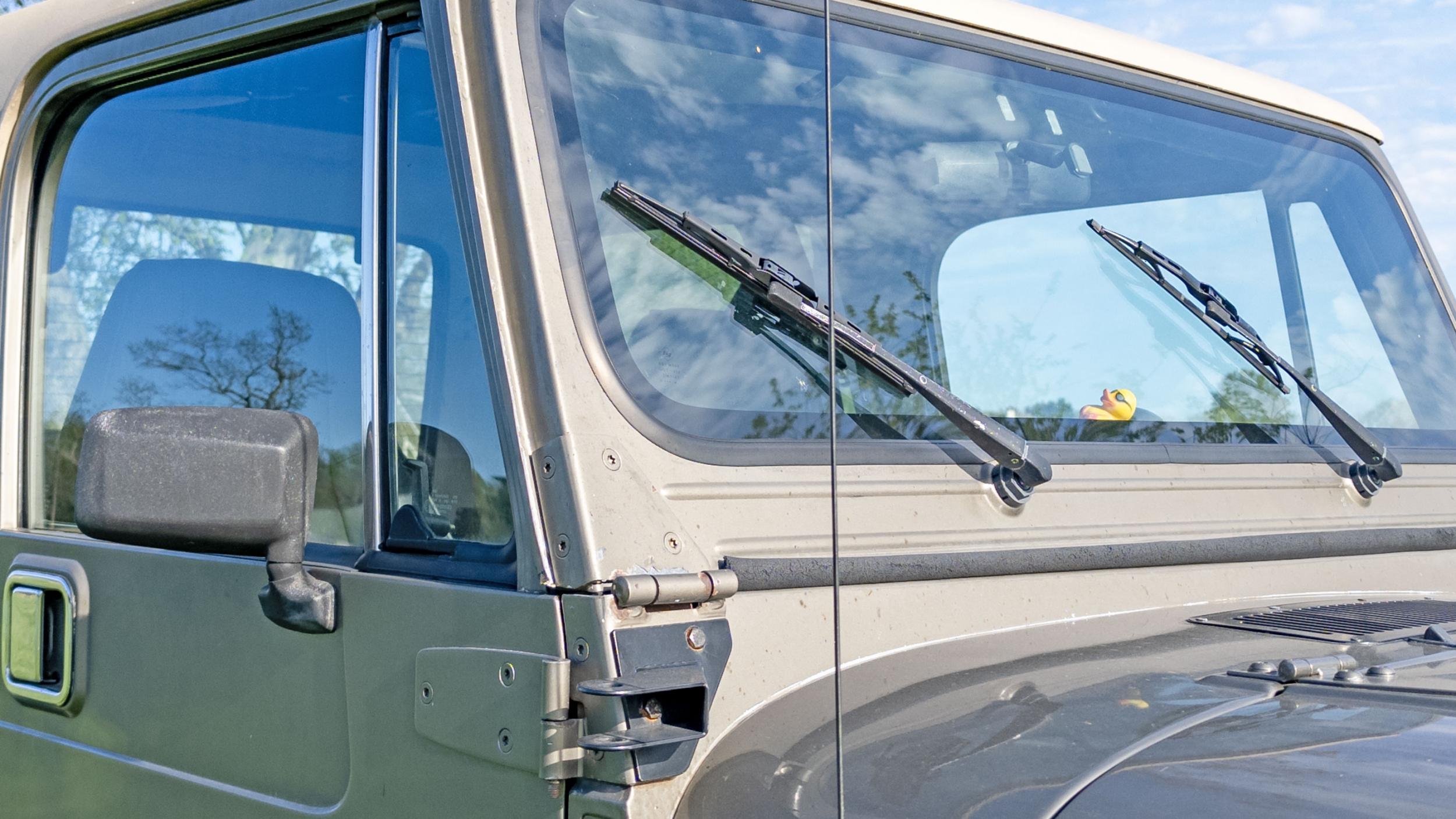 1990 Jeep Wrangler Sahara (YJ) - 5