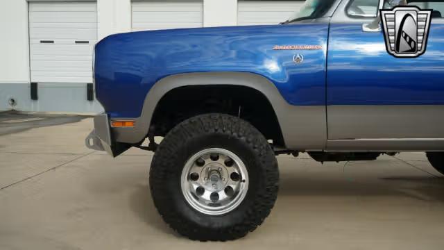 1975 Dodge Ramcharger SE 440 Restomod