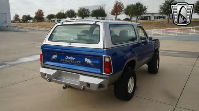 1975 Dodge Ramcharger SE 440 Restomod
