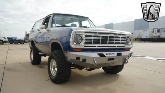 1975 Dodge Ramcharger SE 440 Restomod