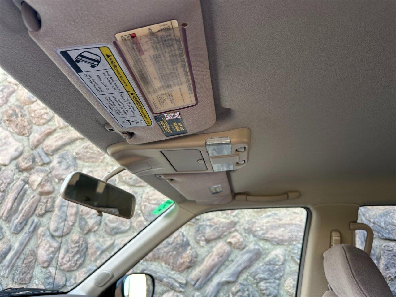 2004 Nissan Pathfinder SE