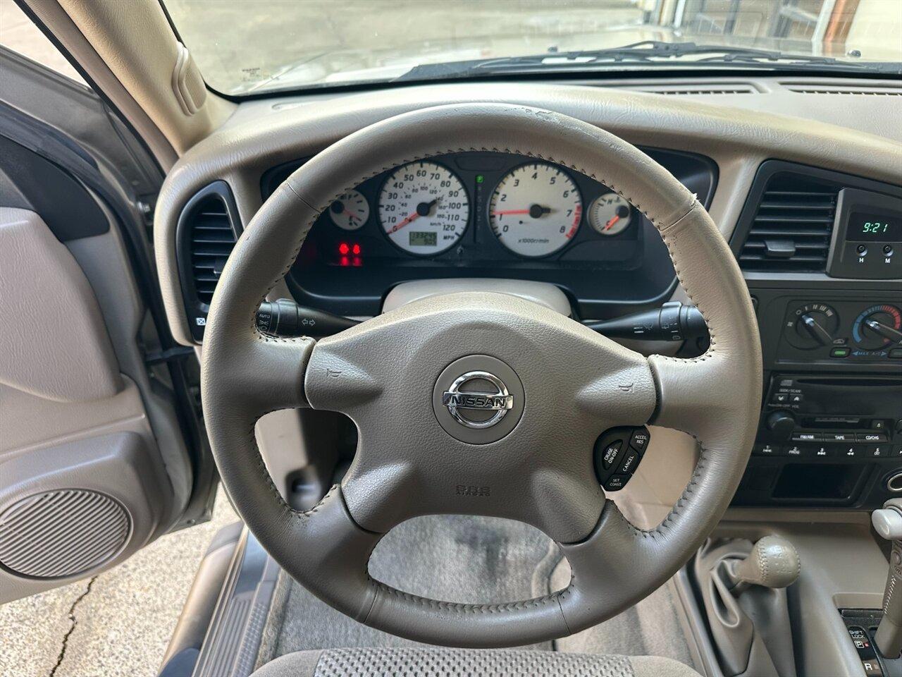 2004 Nissan Pathfinder SE