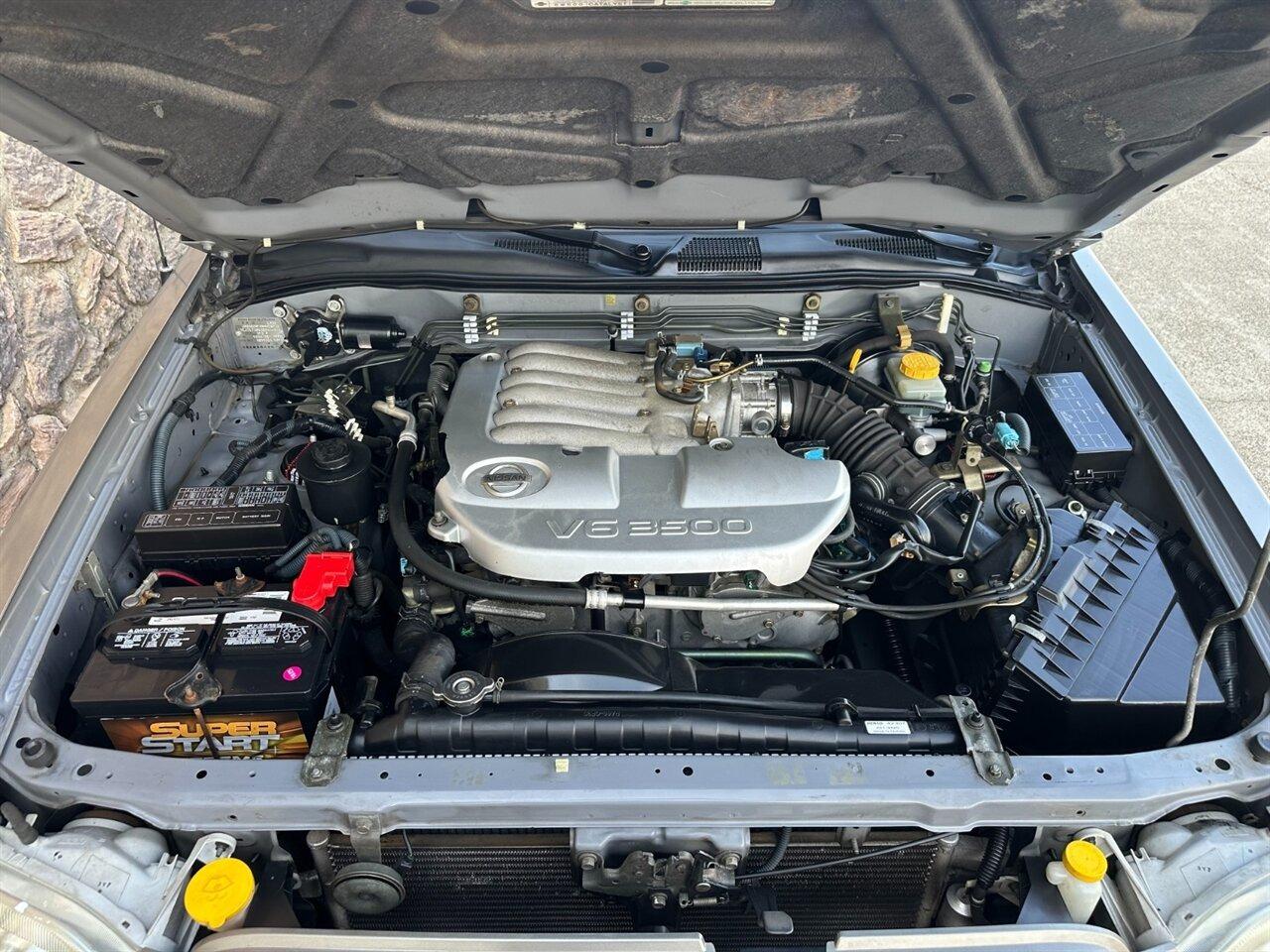 2004 Nissan Pathfinder SE