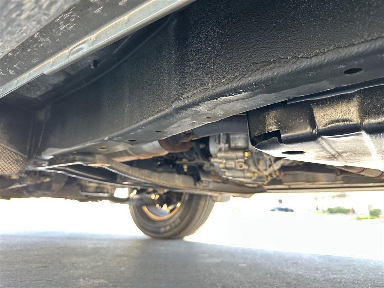 2004 Nissan Pathfinder SE