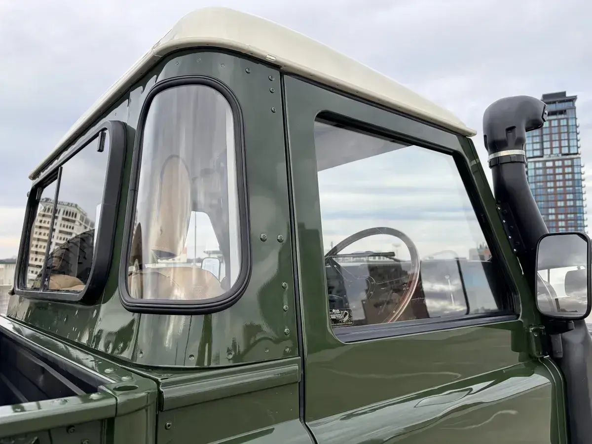 1994 Land Rover Defender 110 Hi-Cap