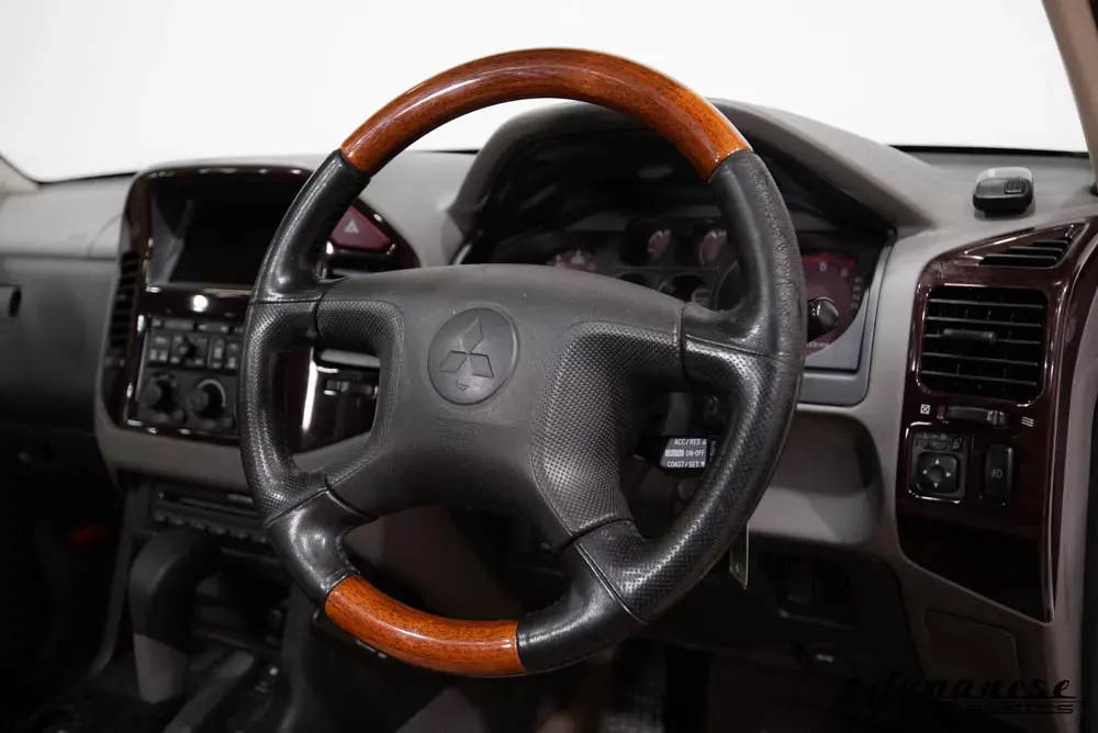 2000 Mitsubishi Pajero 3.2TD