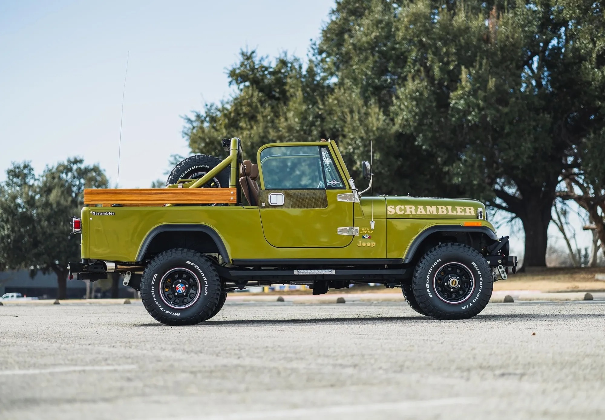 1984 Jeep CJ-8 Scrambler