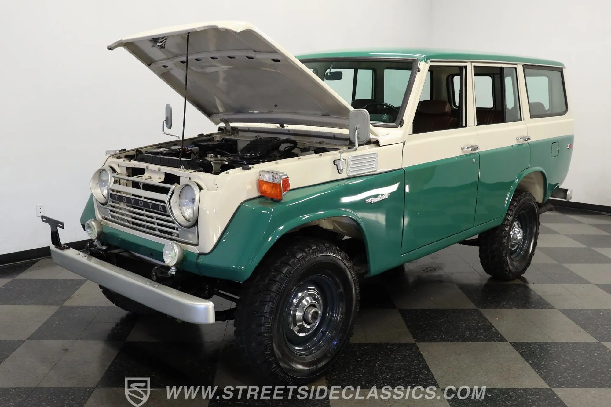 1977 Toyota Land Cruiser FJ55