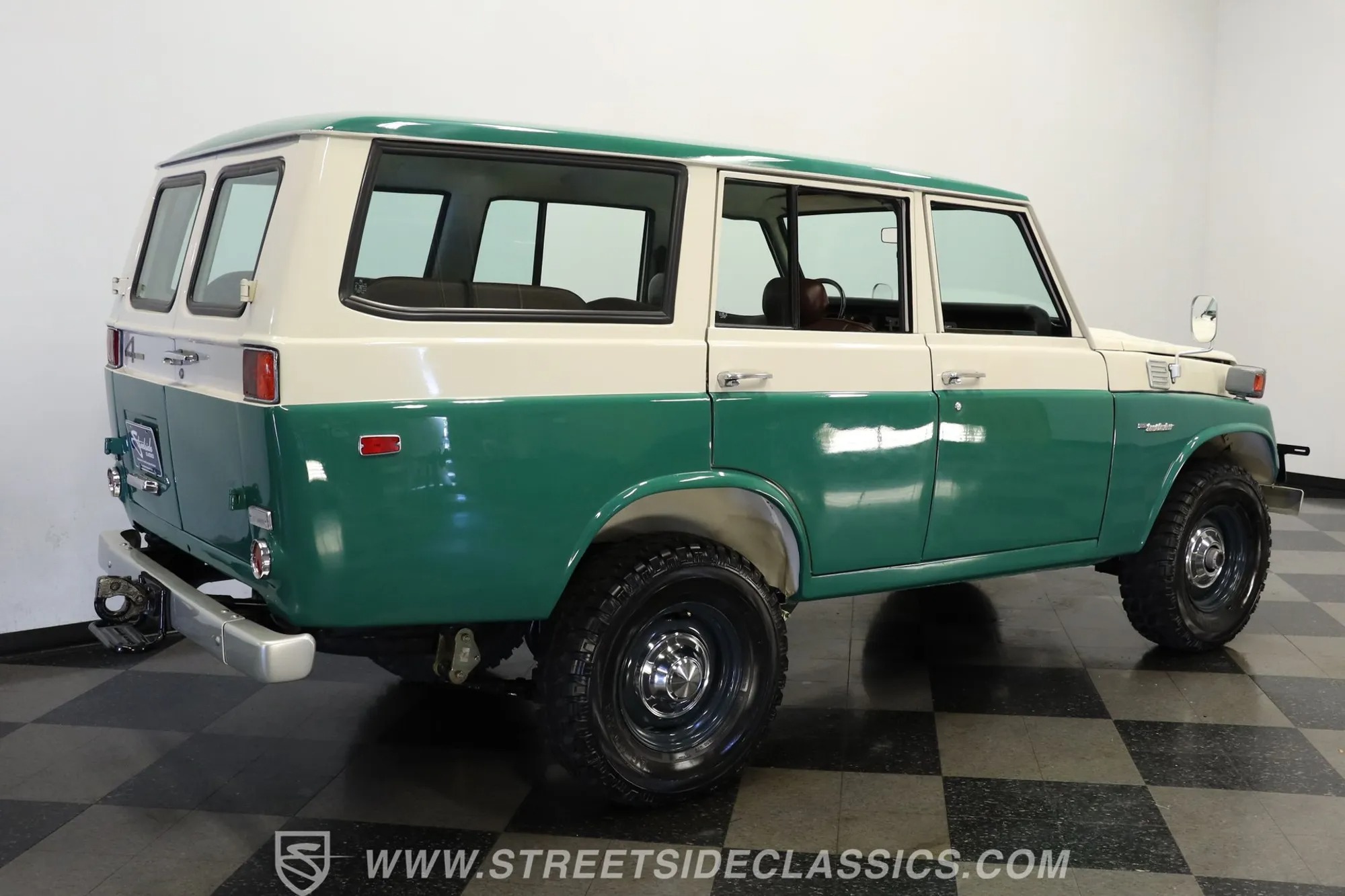 1977 Toyota Land Cruiser FJ55