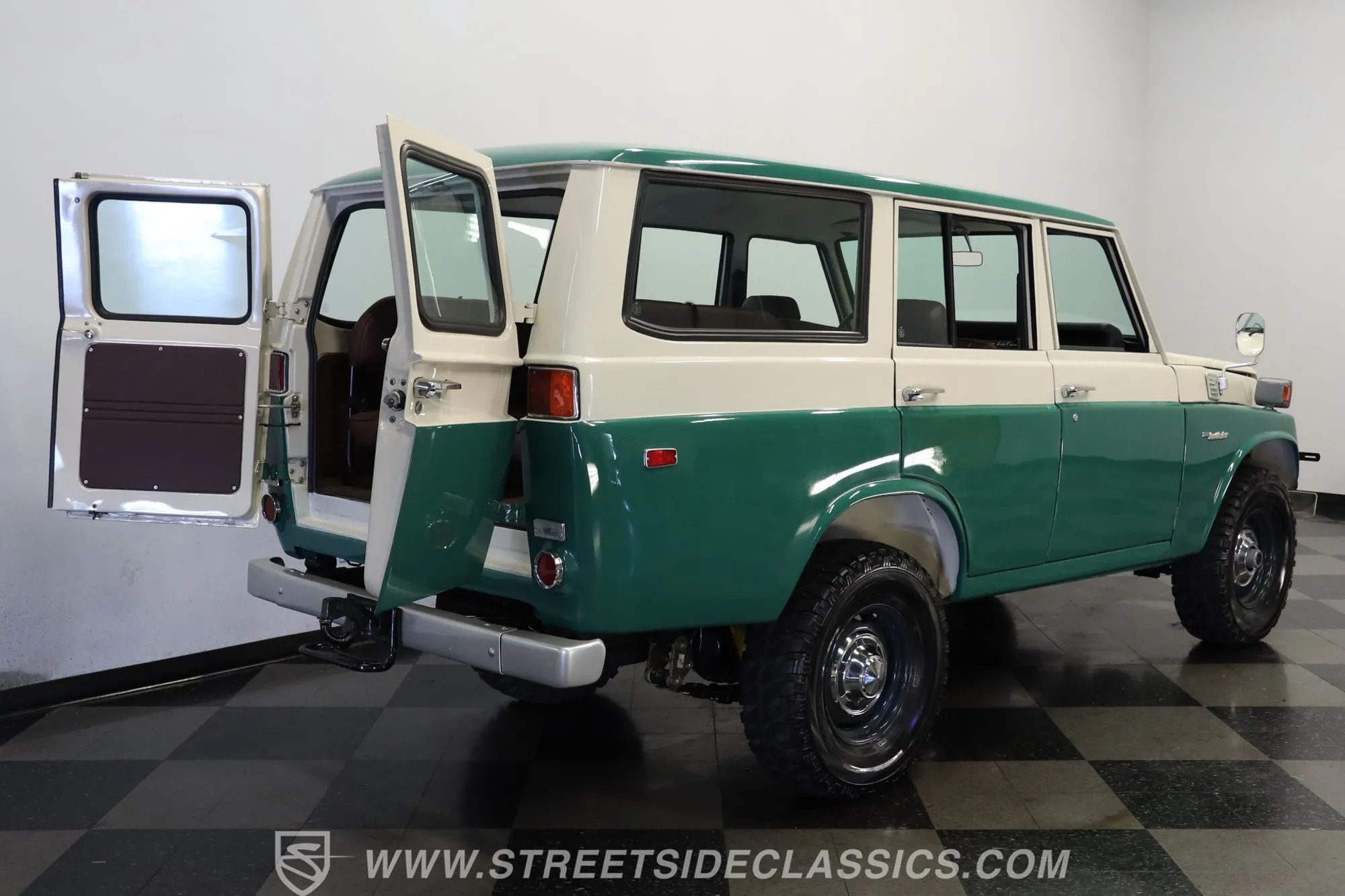 1977 Toyota Land Cruiser FJ55