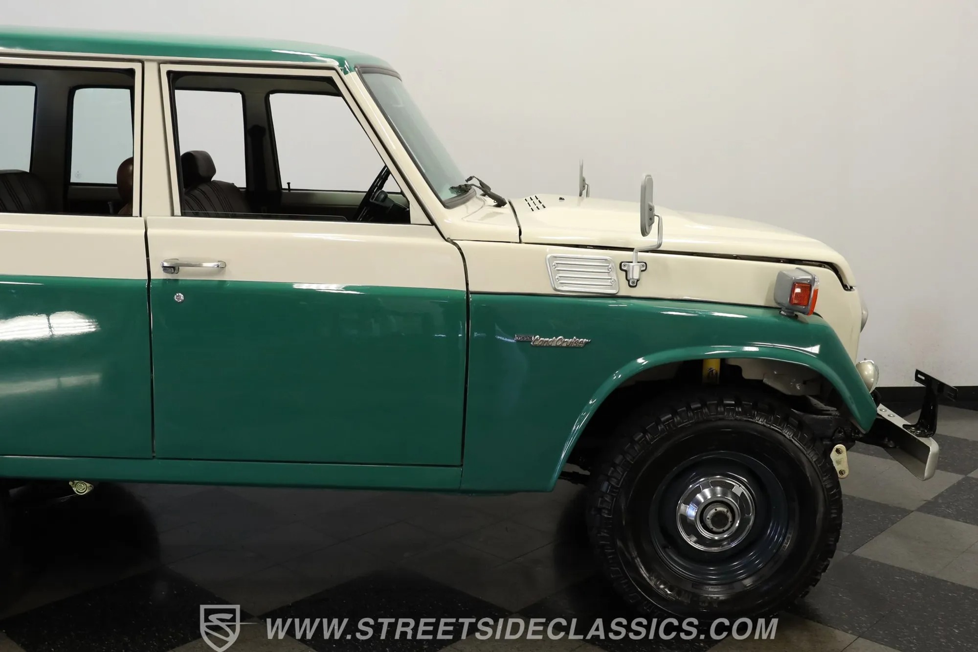 1977 Toyota Land Cruiser FJ55