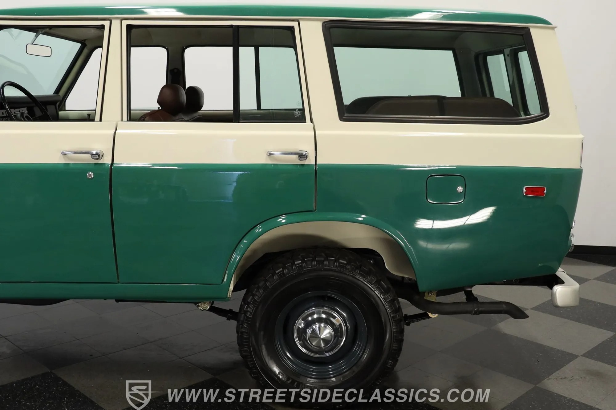 1977 Toyota Land Cruiser FJ55