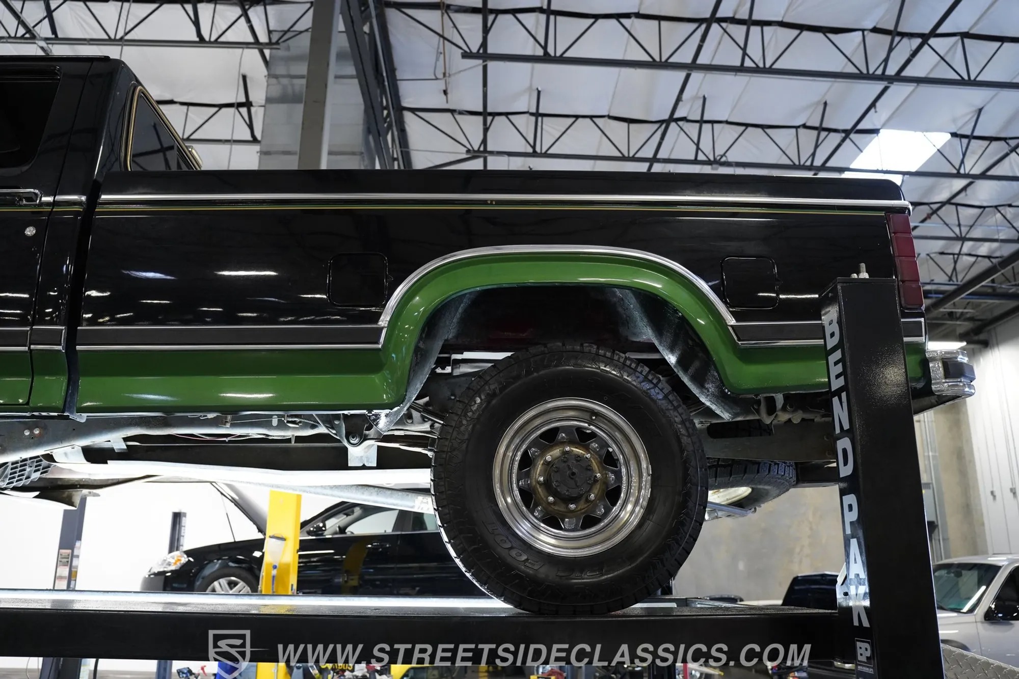 1983 Ford F-250 XLT 4×4