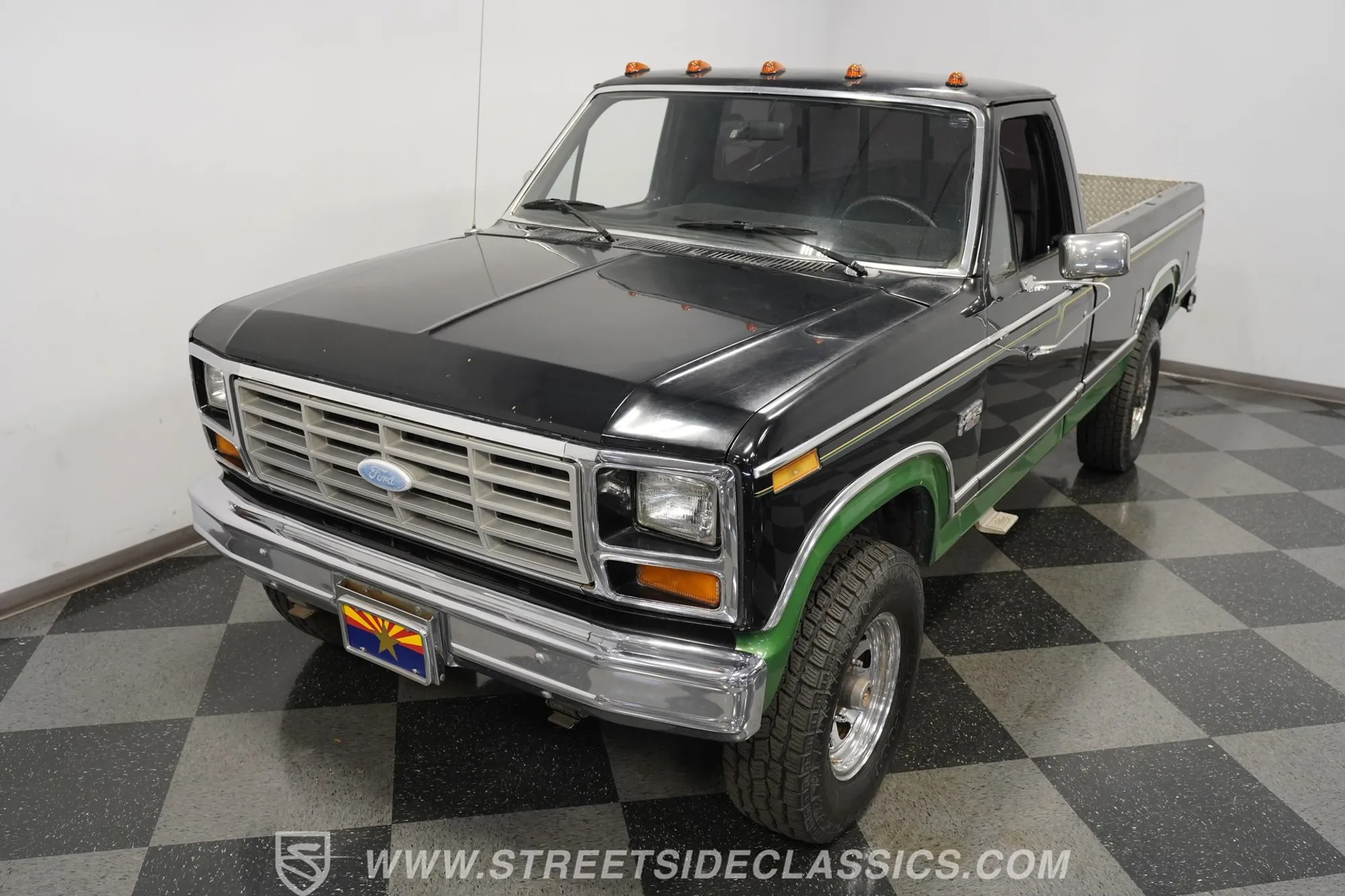 1983 Ford F-250 XLT 4×4