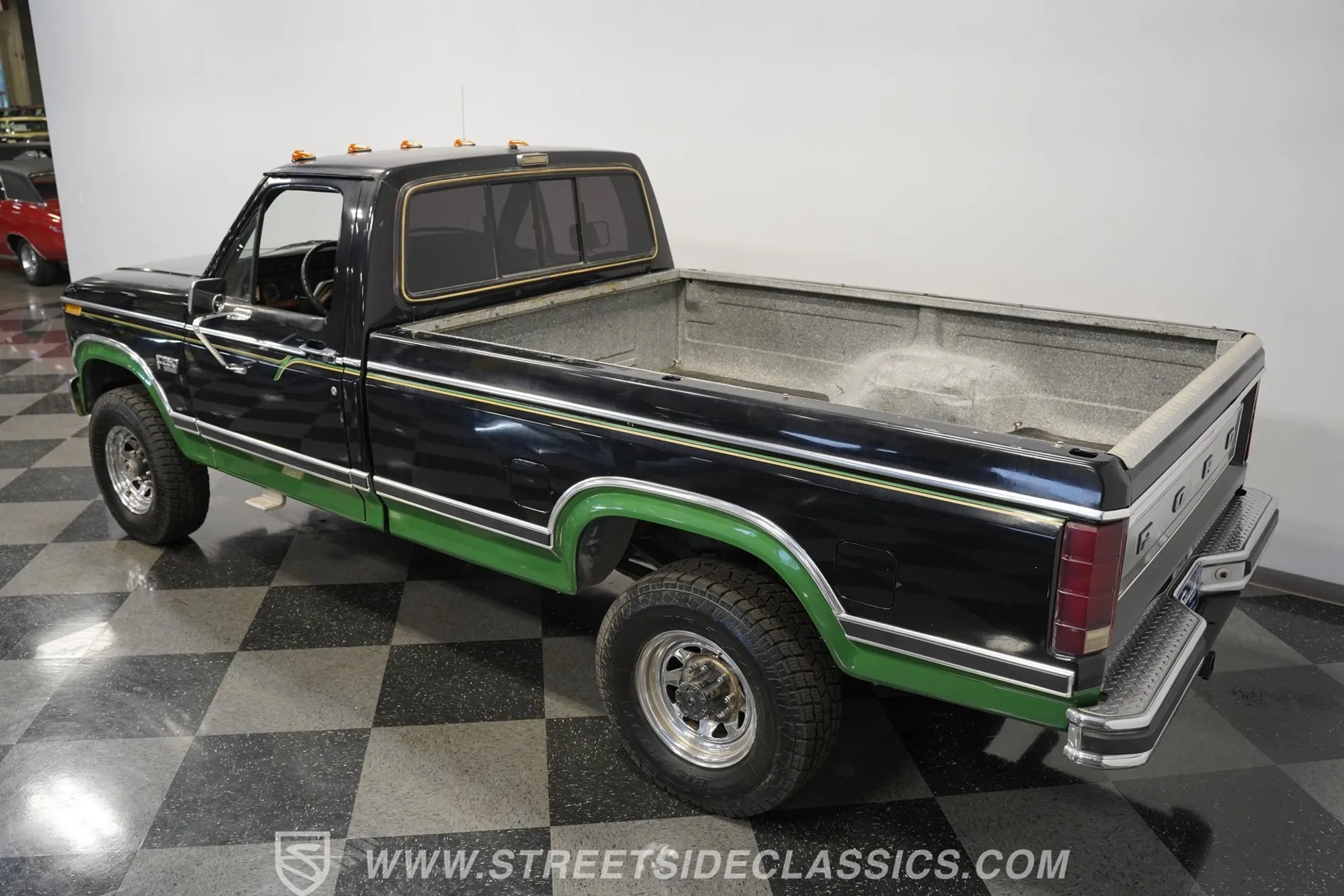 1983 Ford F-250 XLT 4×4
