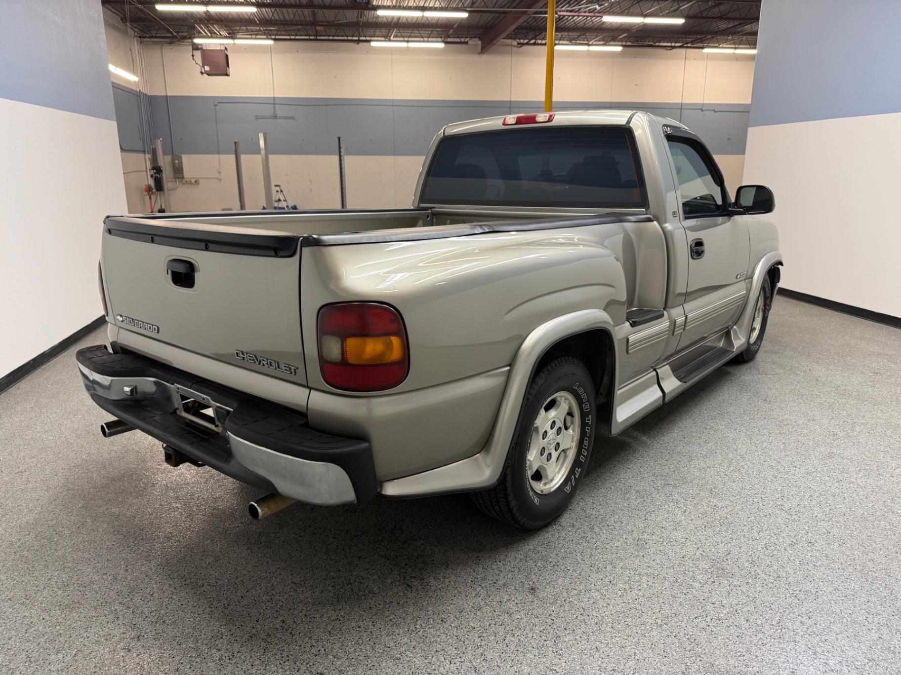 2000 Chevrolet Silverado 1500 LS