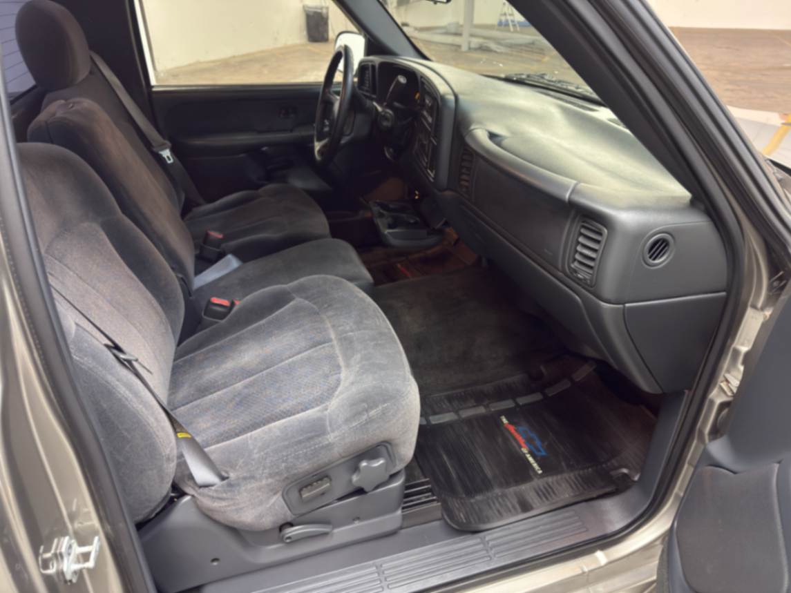 2000 Chevrolet Silverado 1500 LS