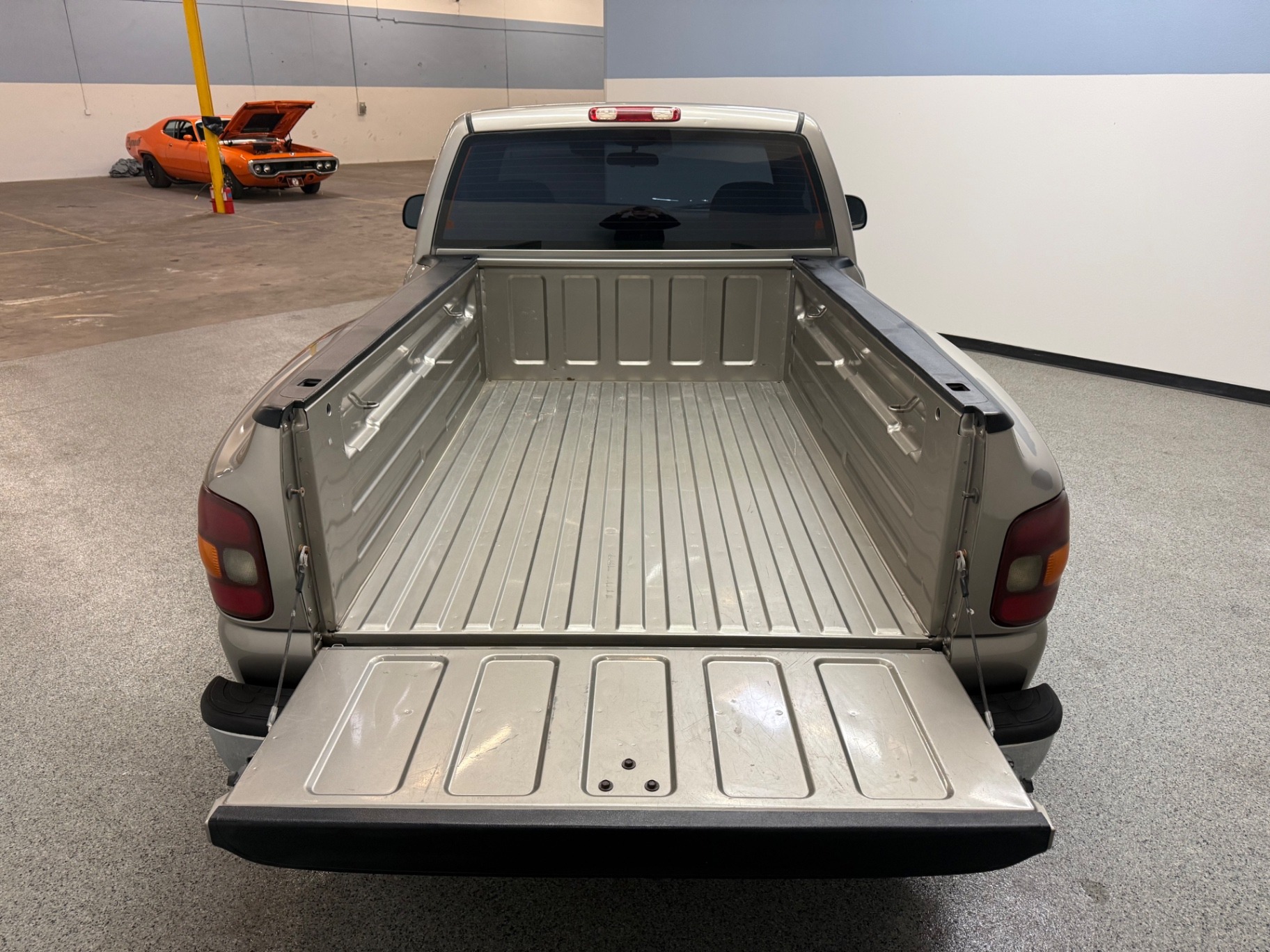 2000 Chevrolet Silverado 1500 LS - 5