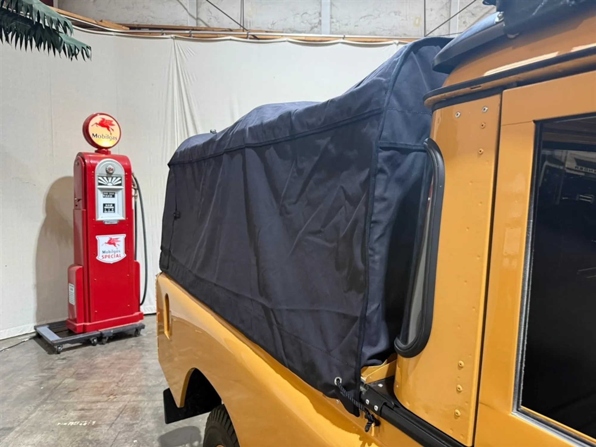 1981 Land Rover Series III Hi-Cap