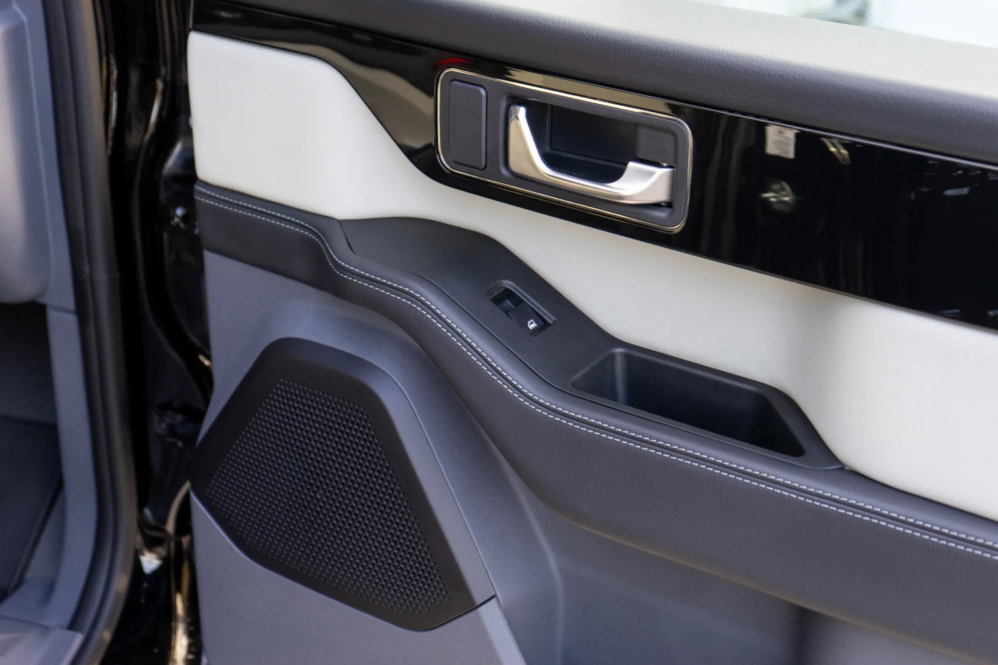 2024 INEOS Grenadier Fieldmaster