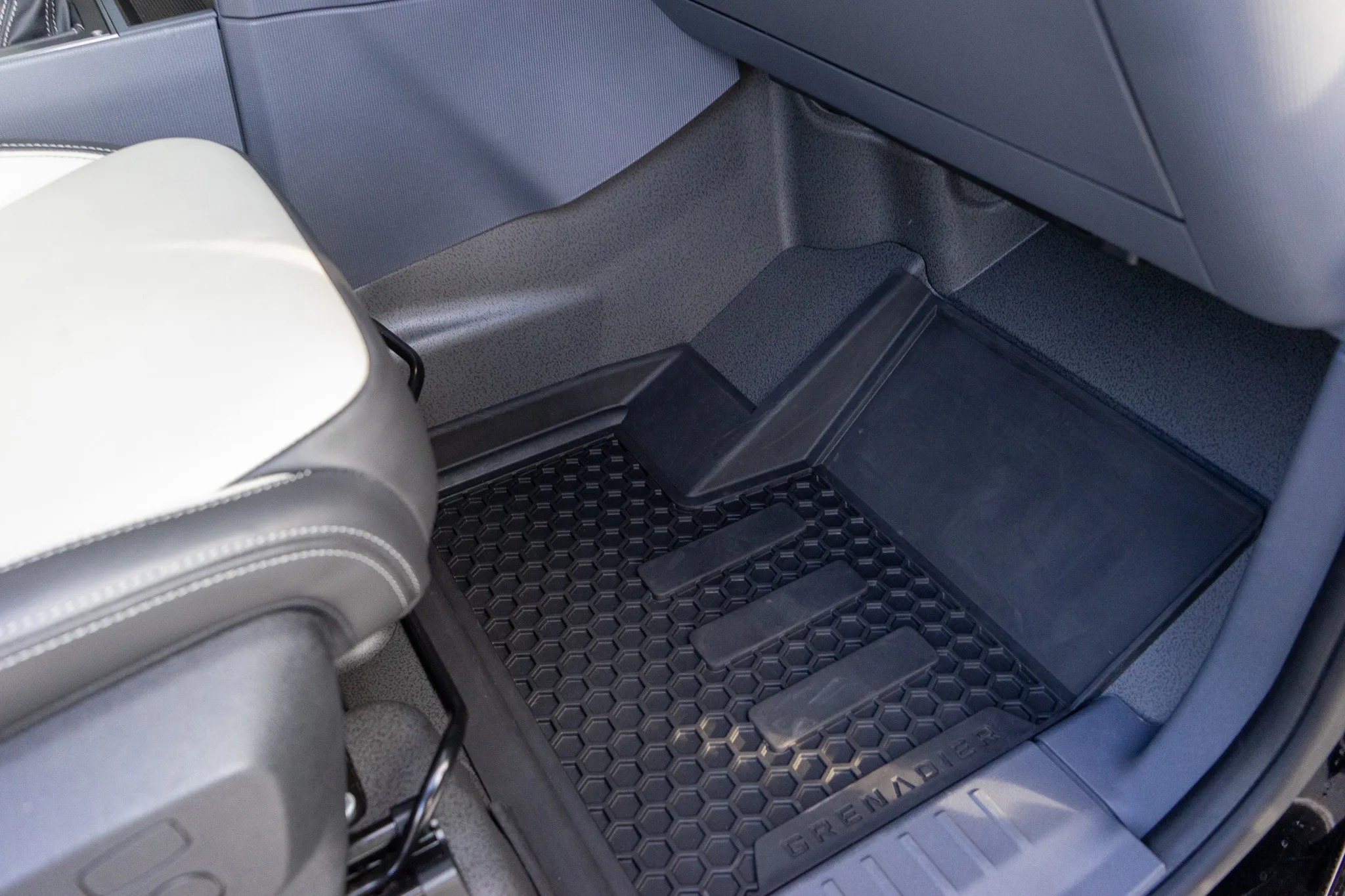 2024 INEOS Grenadier Fieldmaster