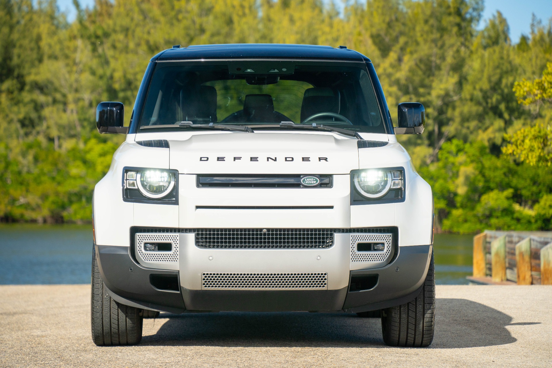 2023 Land Rover Defender 110 S