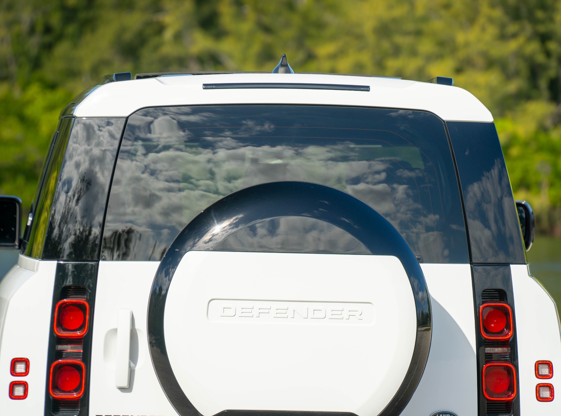 2023 Land Rover Defender 110 S