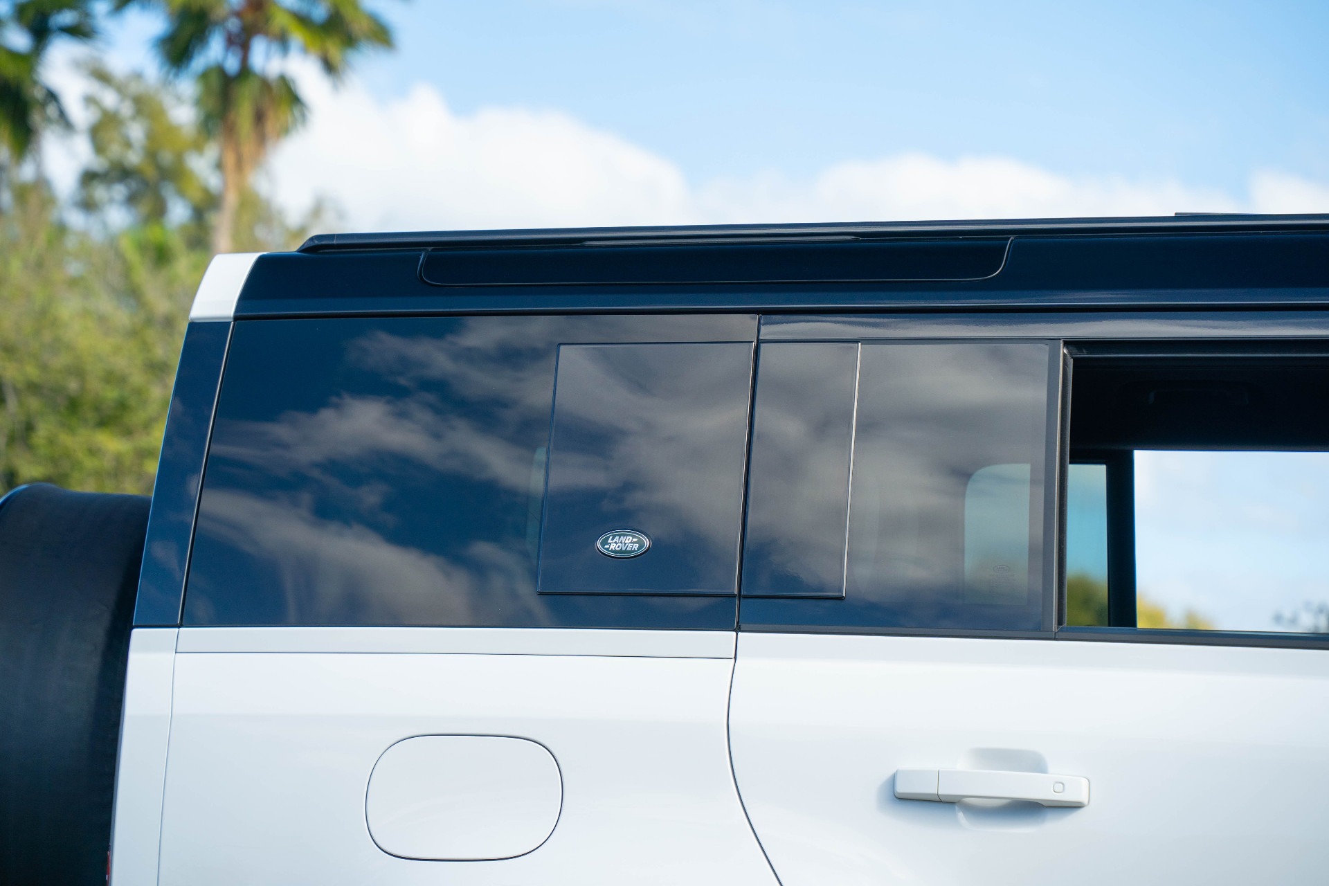 2023 Land Rover Defender 110 S