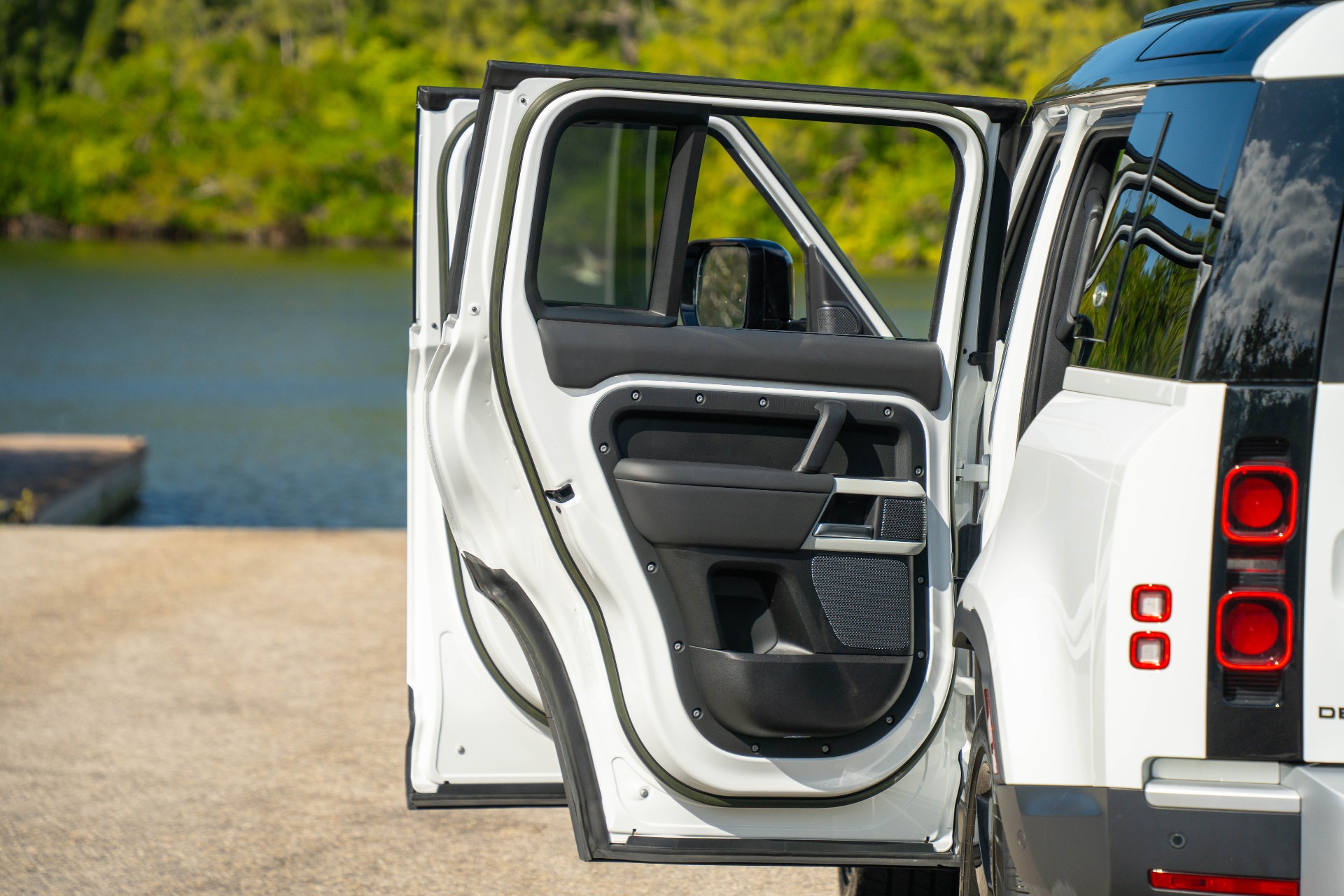 2023 Land Rover Defender 110 S