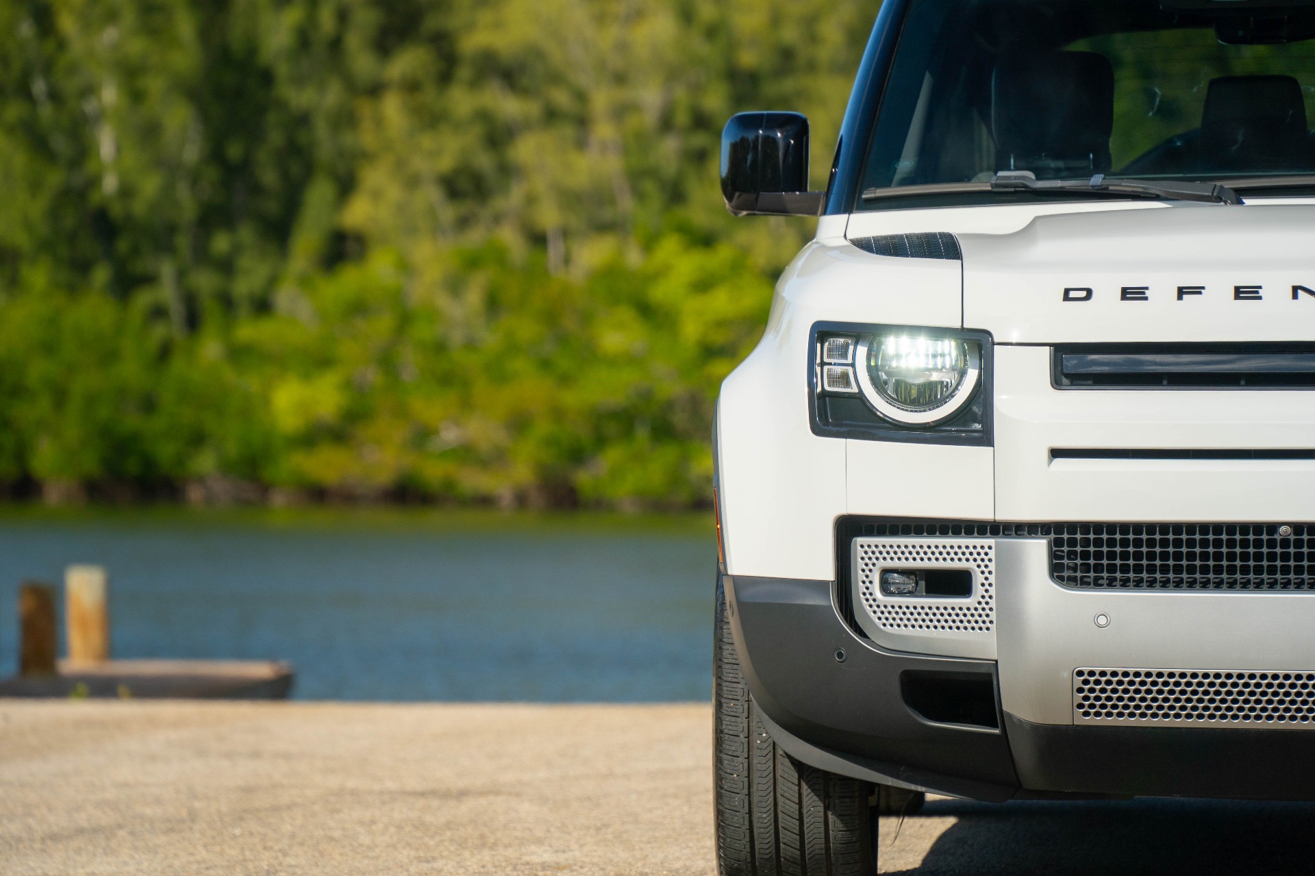 2023 Land Rover Defender 110 S