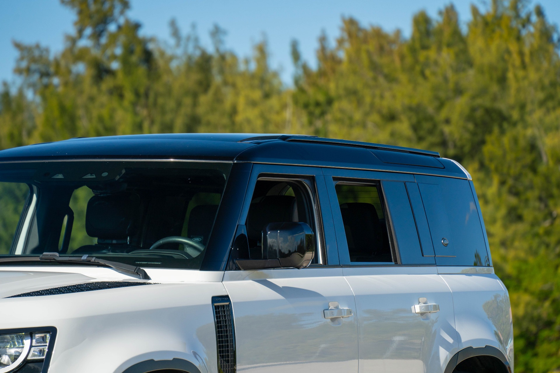 2023 Land Rover Defender 110 S