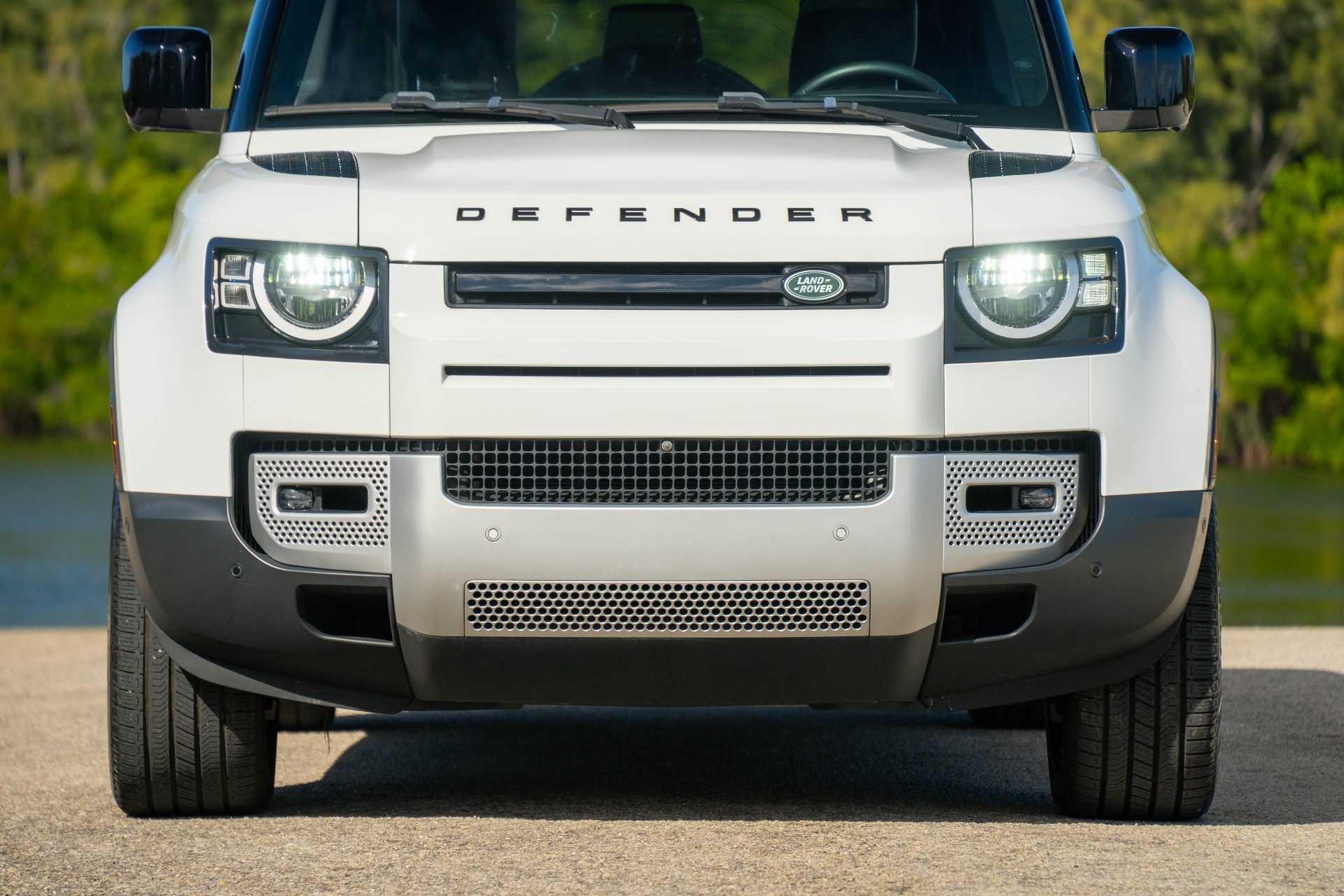 2023 Land Rover Defender 110 S