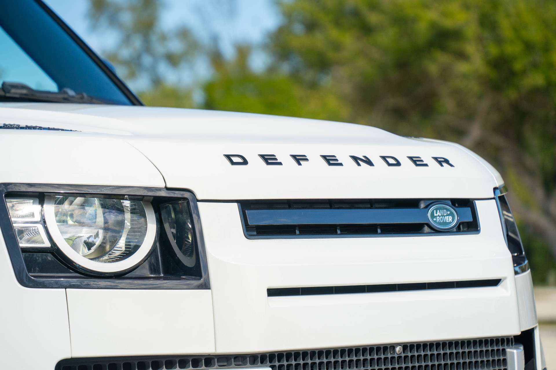 2023 Land Rover Defender 110 S