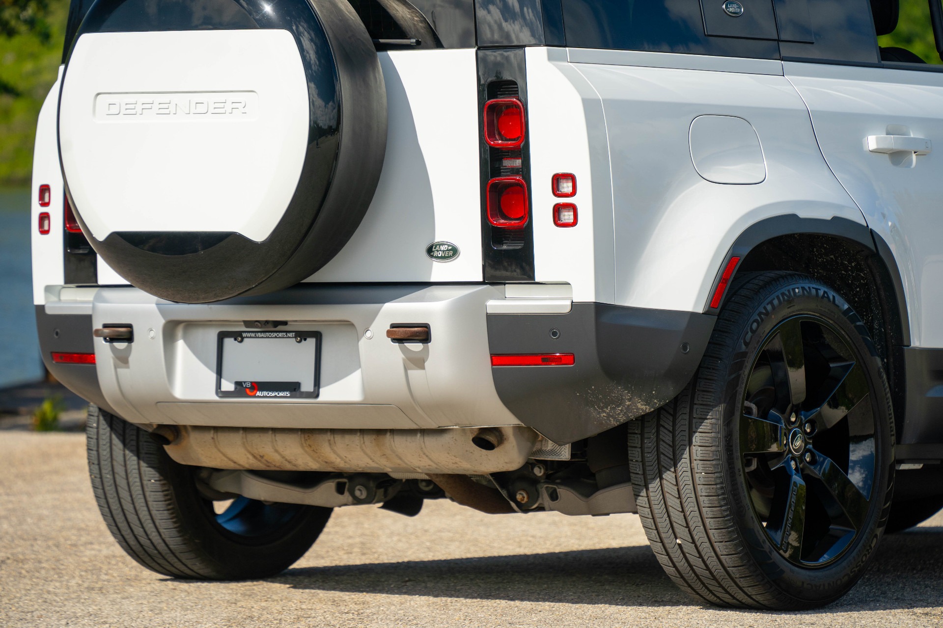 2023 Land Rover Defender 110 S