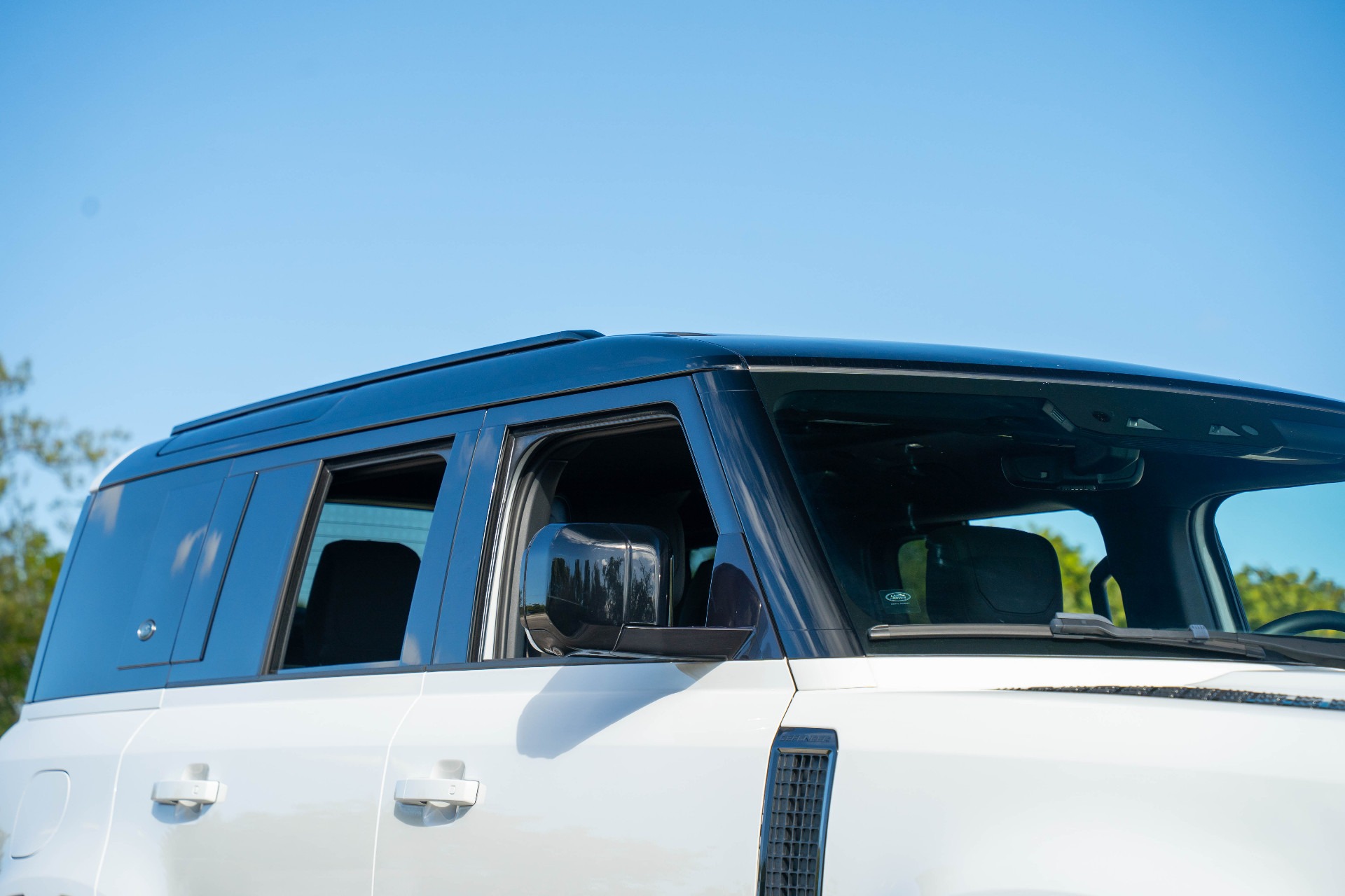 2023 Land Rover Defender 110 S