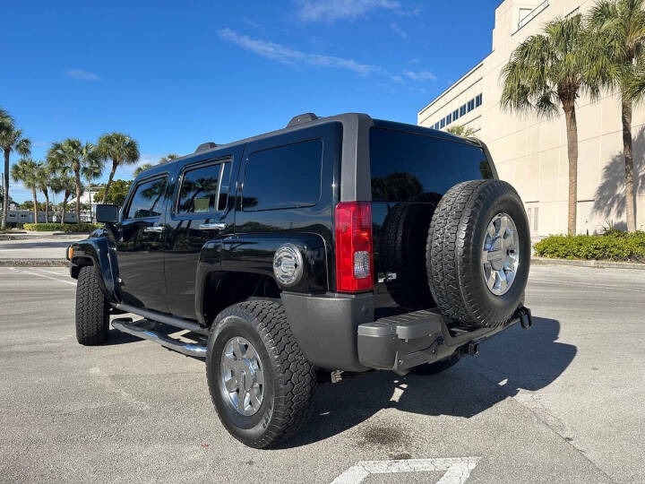 2010 HUMMER H3 Alpha