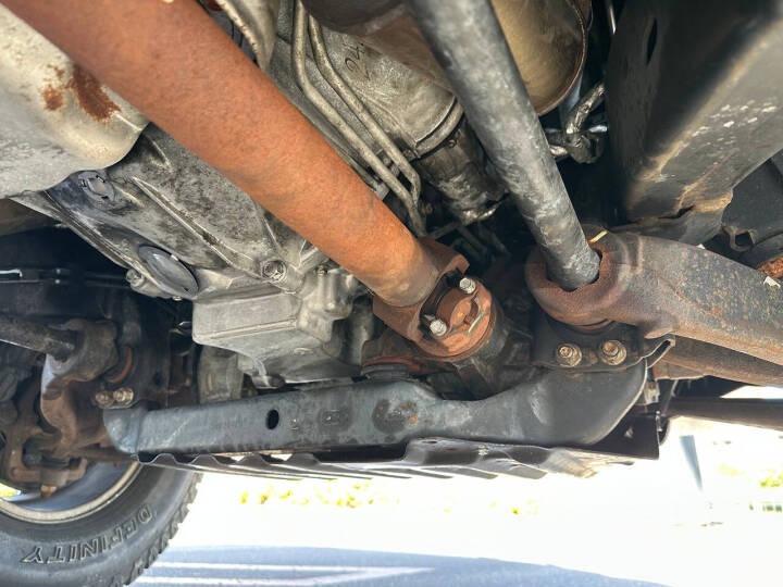 2010 HUMMER H3 Alpha