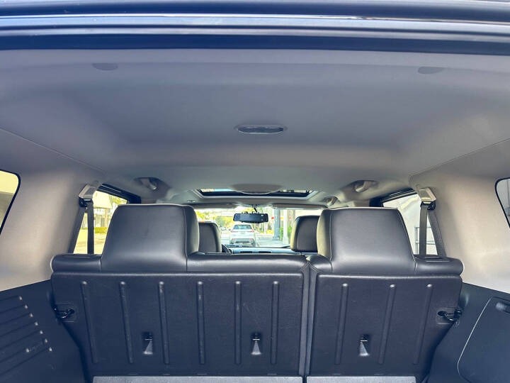 2010 HUMMER H3 Alpha