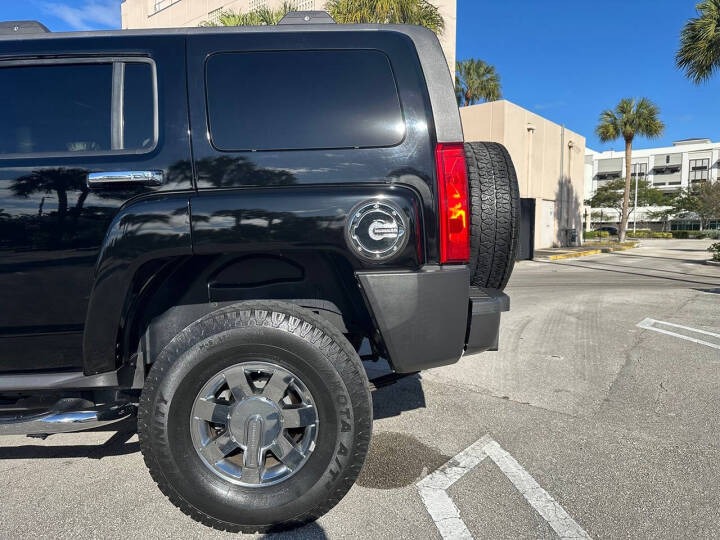 2010 HUMMER H3 Alpha