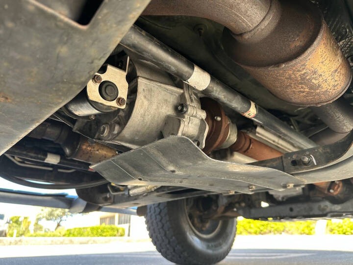 2010 HUMMER H3 Alpha