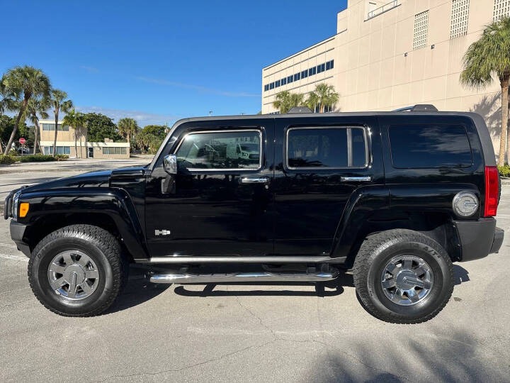 2010 HUMMER H3 Alpha