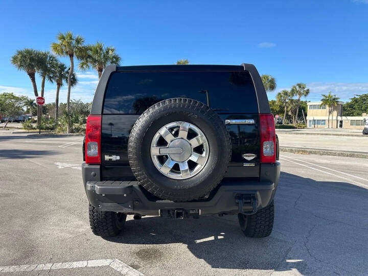 2010 HUMMER H3 Alpha