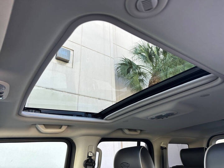 2010 HUMMER H3 Alpha