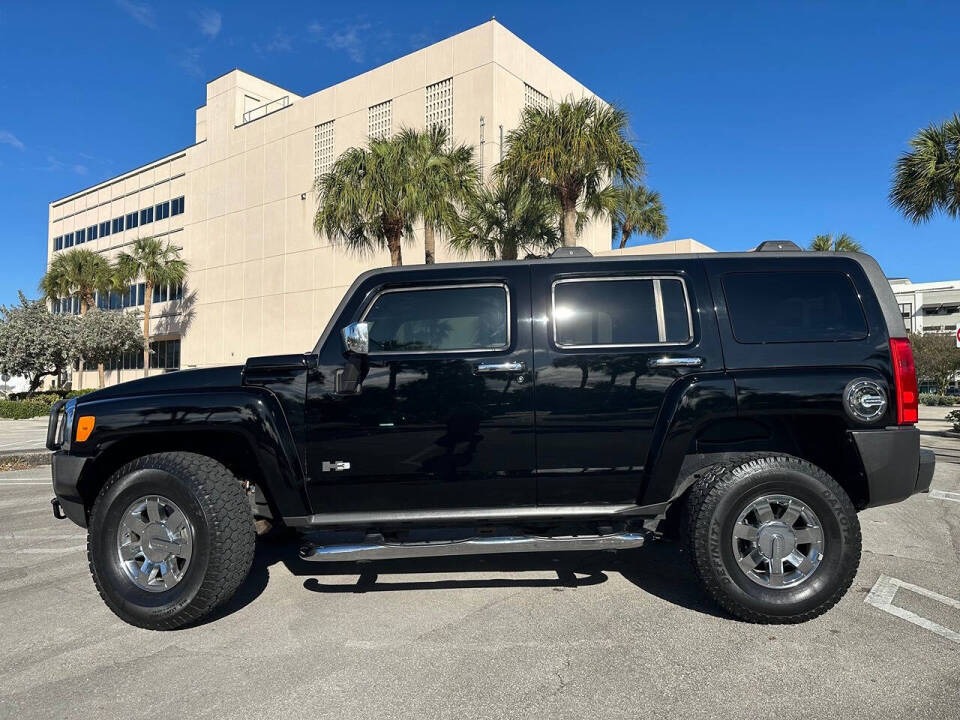 2010 HUMMER H3 Alpha - 3