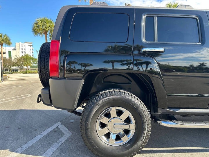 2010 HUMMER H3 Alpha